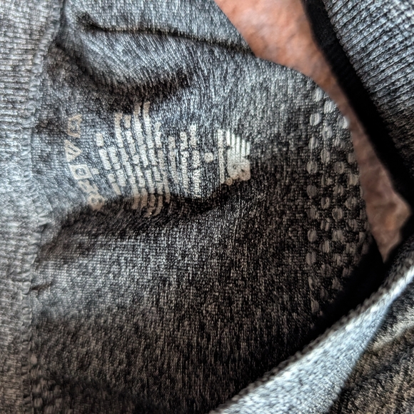 New Balance Gray and Burgundy Sports Bras Bundle Size Small - Picture 4 of 6